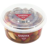 Aceituna partida al ajo SARASA, tarrina 200 g