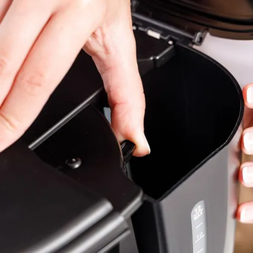 Cafetera de goteo Verona 12, negra, 680W 12 TZ TAURUS