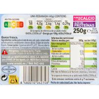 Queso fresco tradicional EROSKI, tarrina 250 g